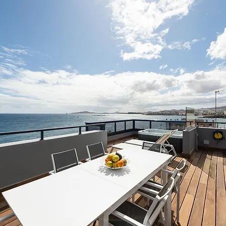 Pier 31 Apartment